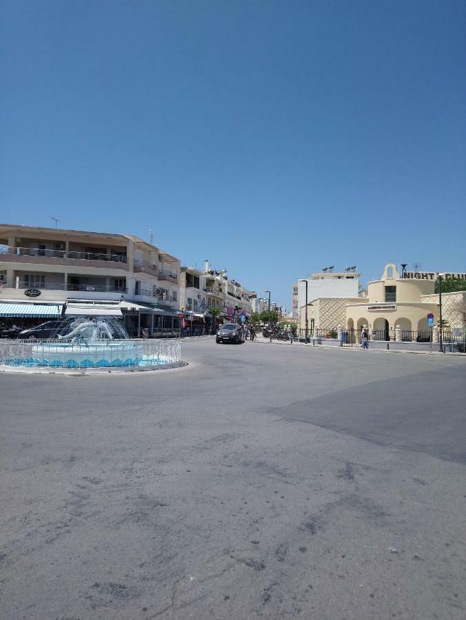 Mary'S Apartment Kos Town Luaran gambar